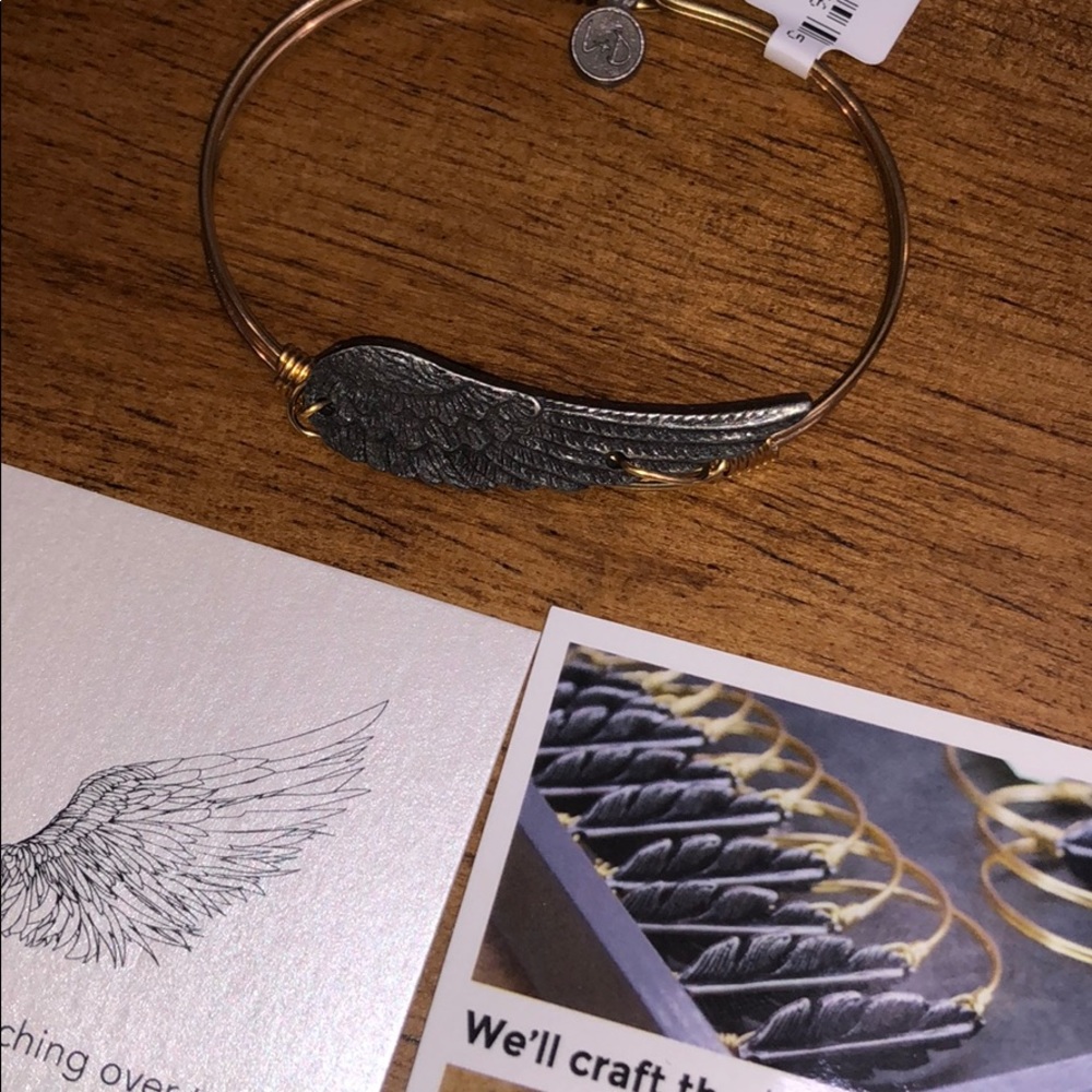 NWT LUCA AND DANNI ST378 BRACELET
